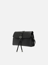 BOLSA TIRACOLO PRETA PEQUENA DETALHE TIRAS METAL A 50011 0896 0001 AREZZO